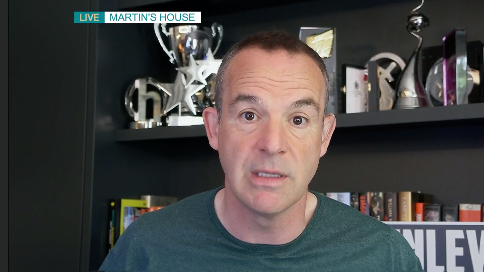 Martin Lewis issues urgent warning over crypto scams using his image | This  Morning