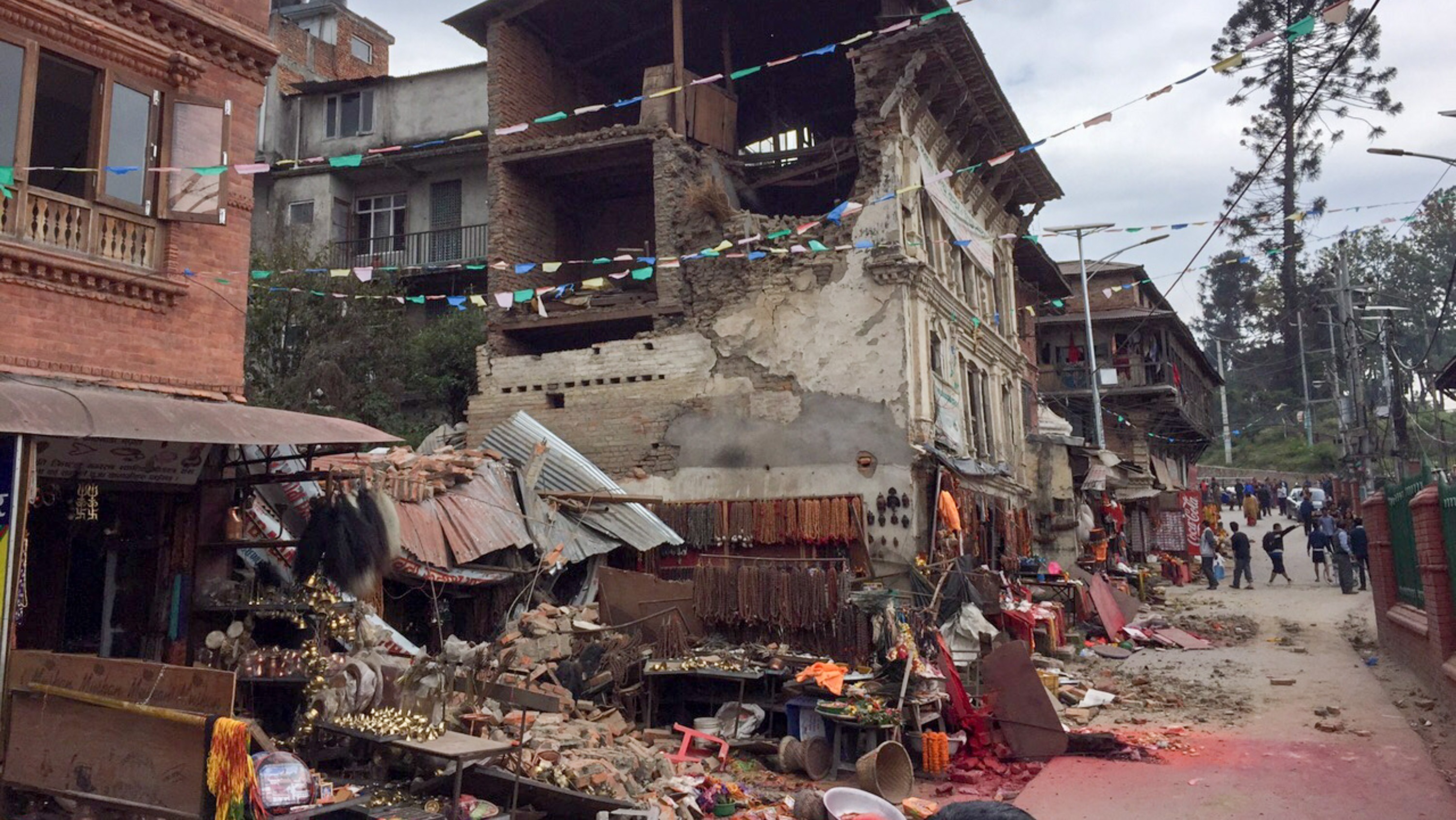 Surviving The Nepal Earthquake This Morning