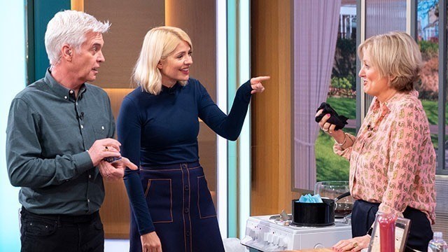 alice s verdict the latest cleaning hacks put to the test this morning