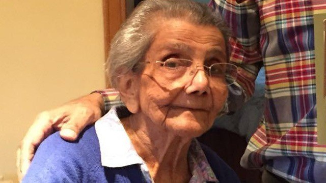 what to buy a 98 year old woman
