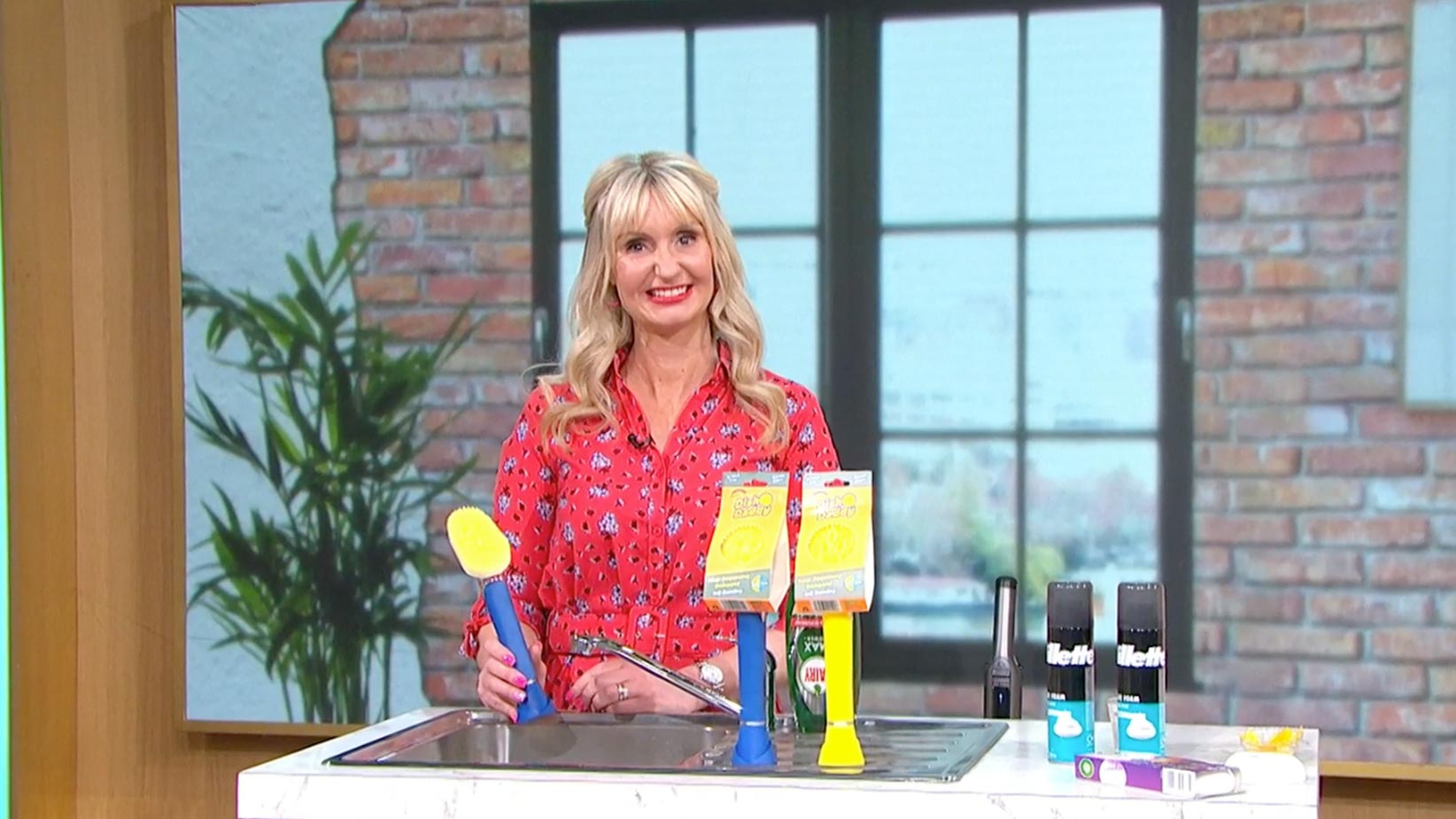 Your guide to viral cleaning hacks that actually work! This Morning