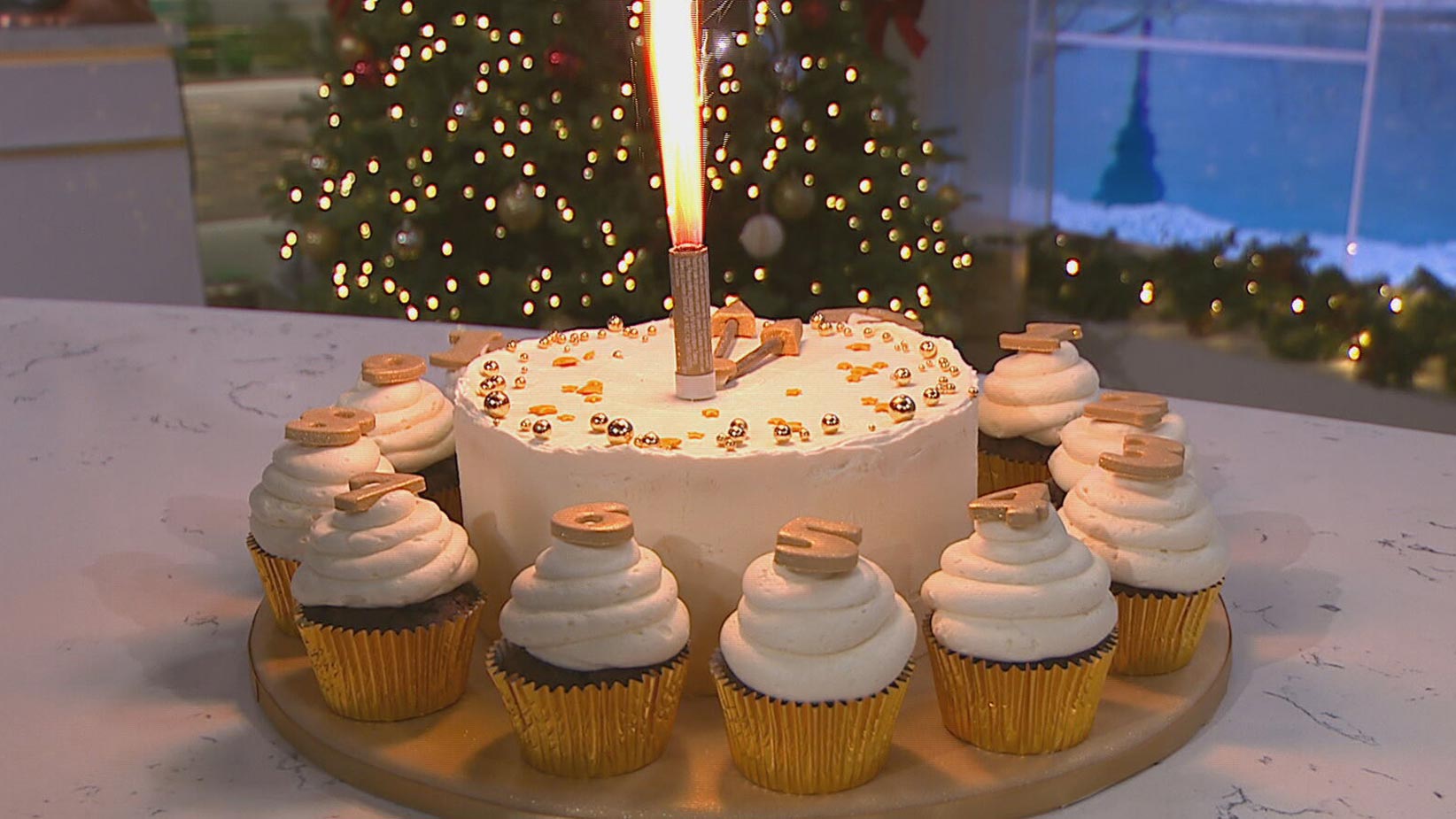 Juliet Sear’s New Year’s Eve countdown cake This Morning