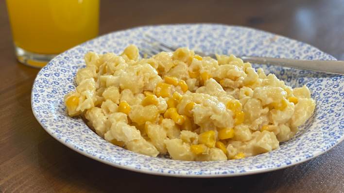 The Batch Lady's Suzanne Mulholland macaroni cheese contributor image