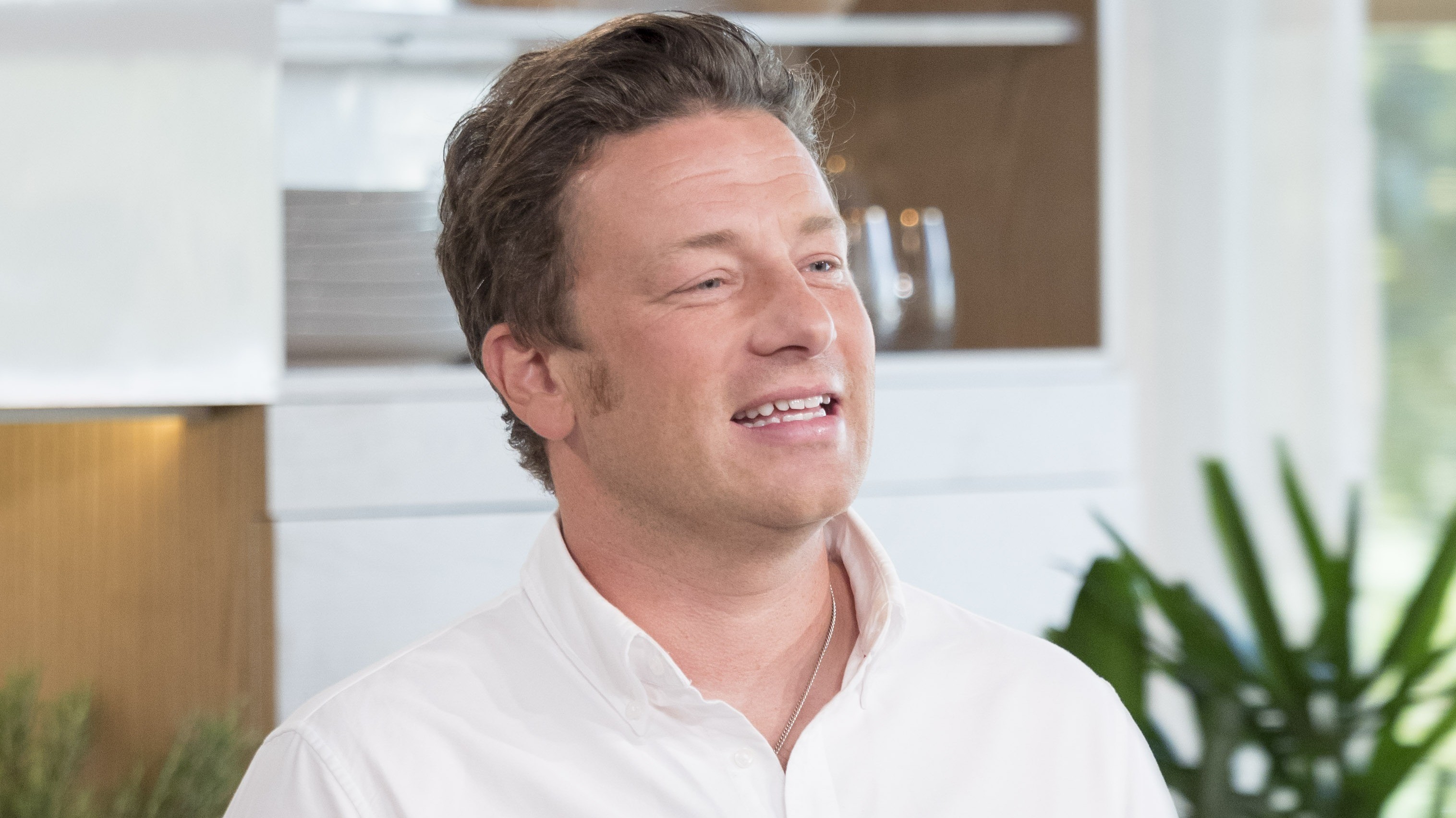 kitchen-king-jamie-oliver-answers-your-questions-this-morning