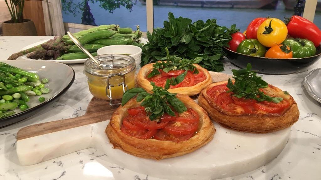 John Torode's savoury pesto and tomato tartlets This Morning