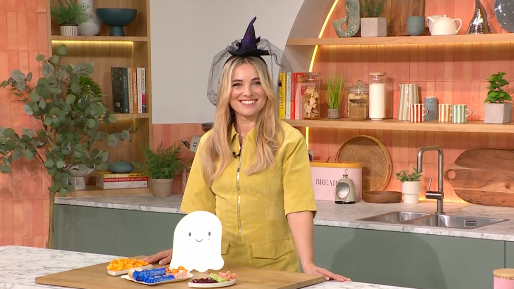 Devilishly delicious Halloween Treats | This Morning