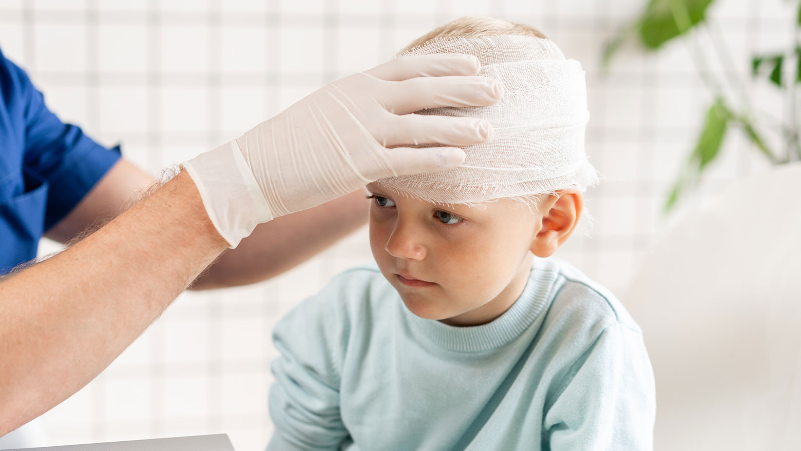Children’s first aid: How to spot and treat a head injury | This Morning
