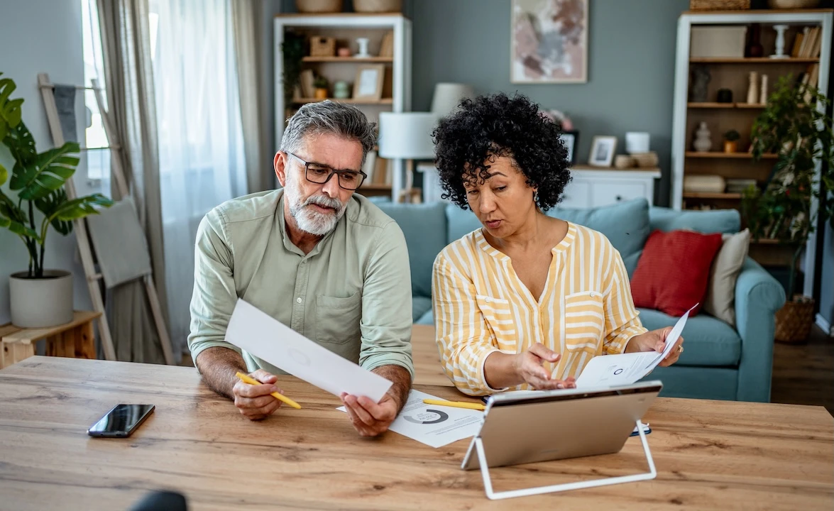 How to Manage Credit Card Debt Long-Term