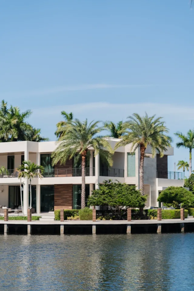 Luxury Moves