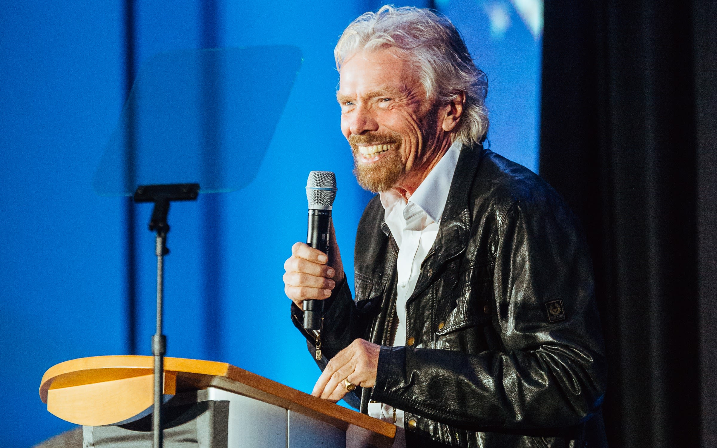 Richard Branson giving a speech