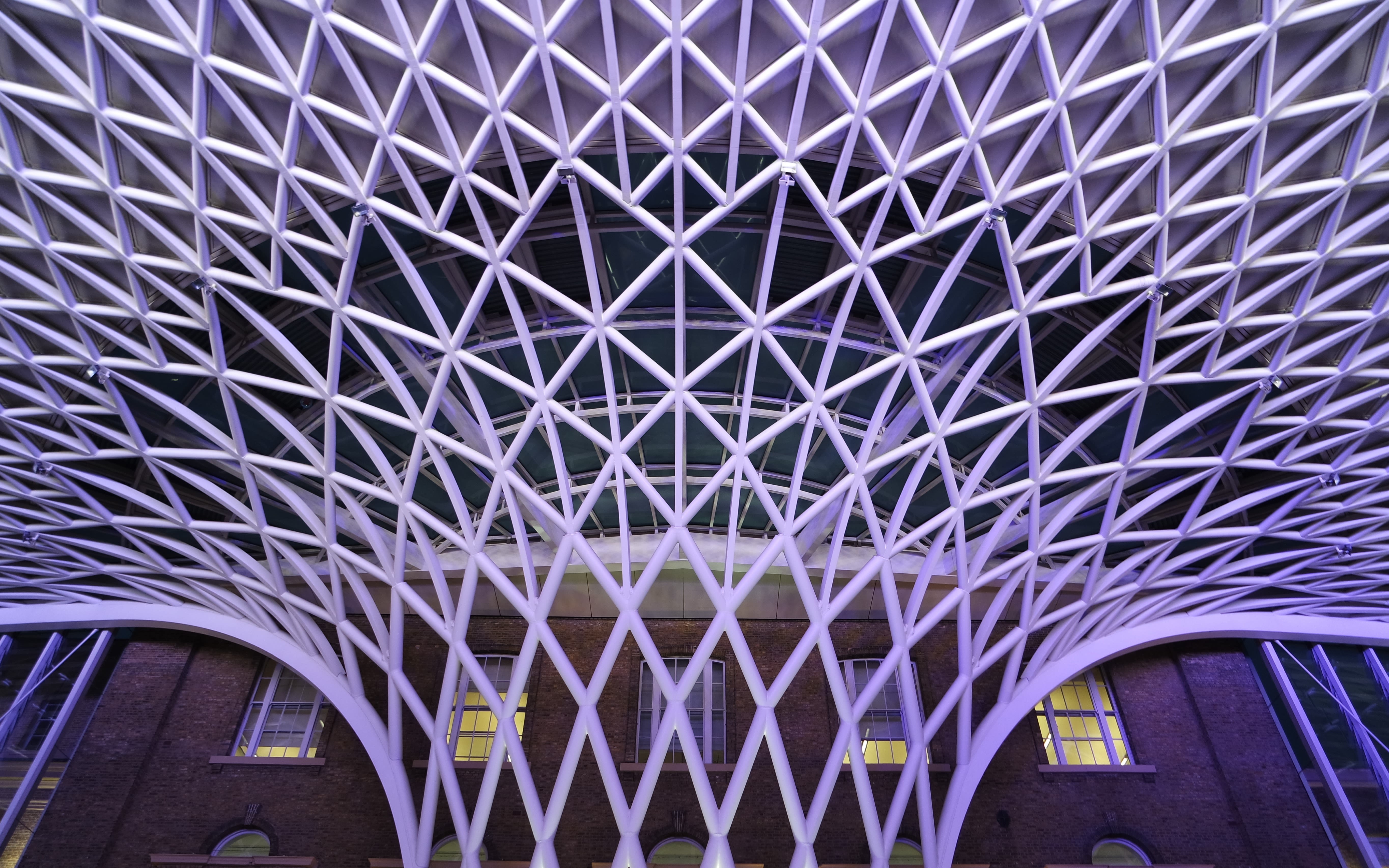 An image of the ceiling in Kings Cross Station