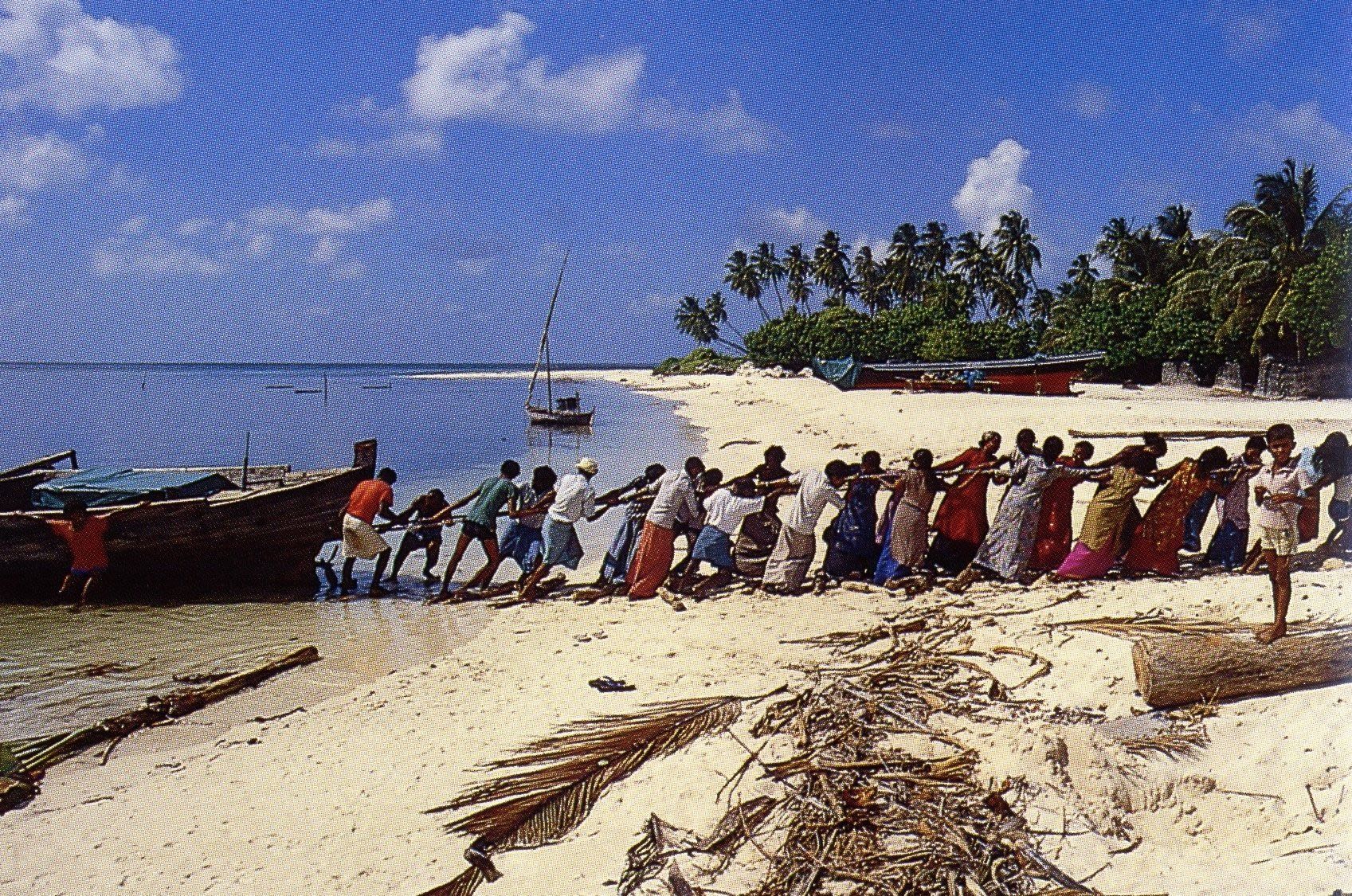 Image from book ‘Maldives Impressions’ by Ismail Abdulla
