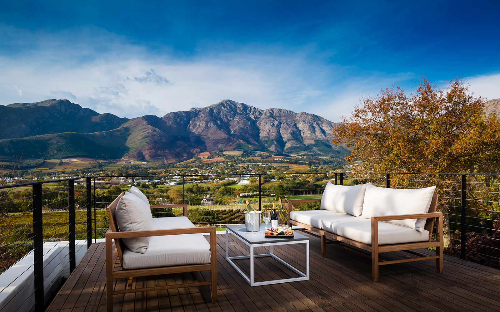 Wide skies: sparking magic at Mont Rochelle, South Africa's dreamy winelands retreat - Vimarsana News