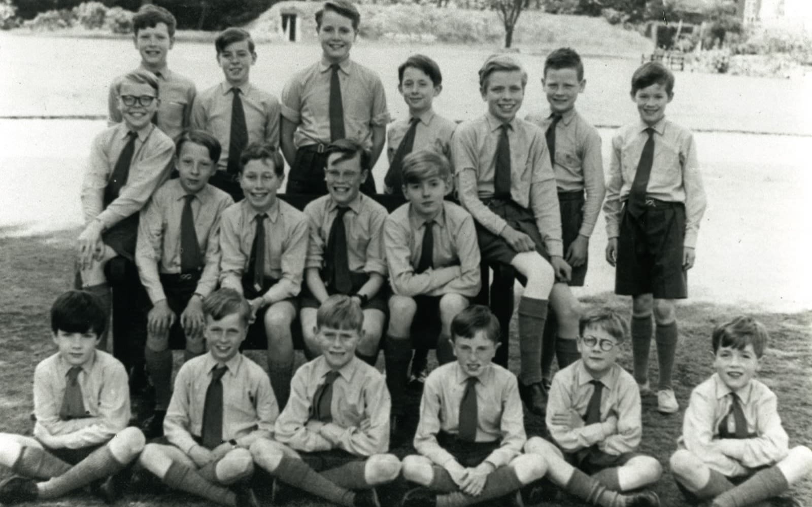 Young Richard Branson at school wit his class mates