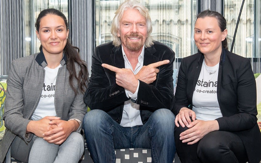 Richard Branson with two female start-up founders
