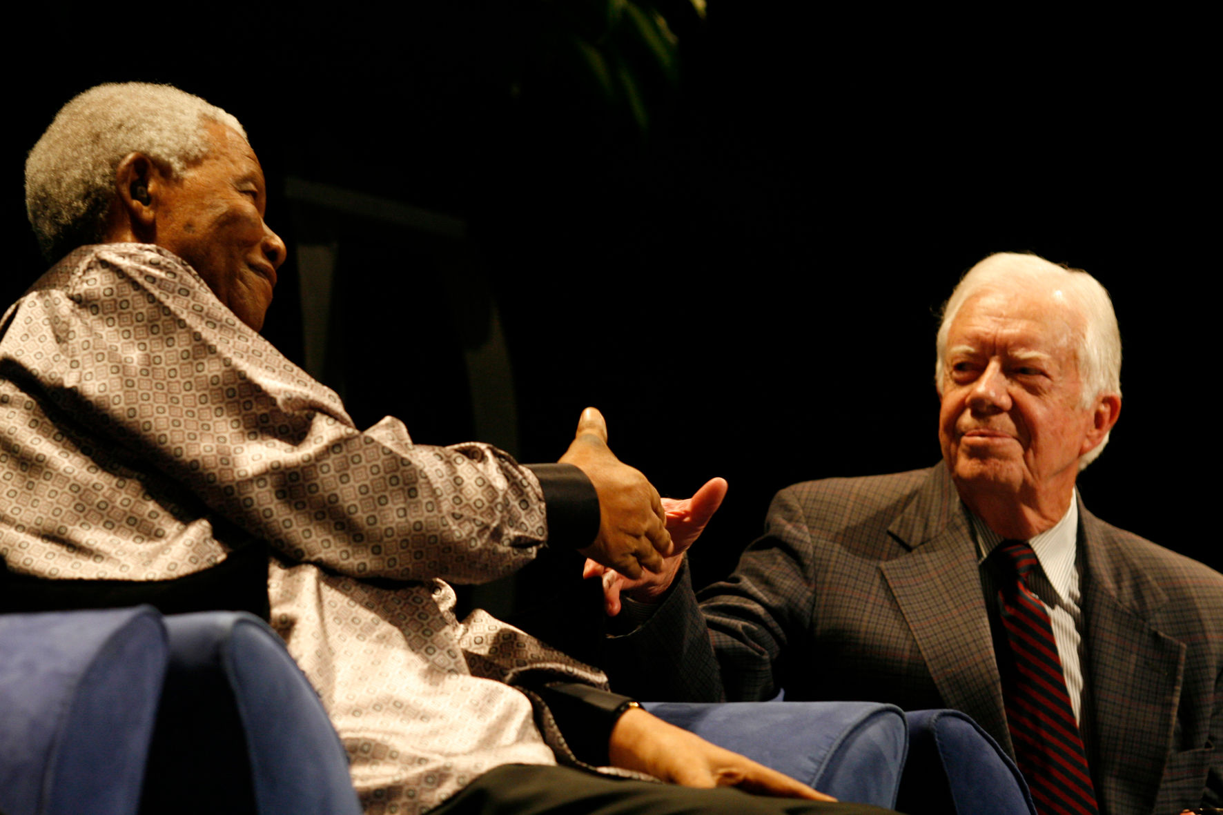 Jimmy Carter and Nelson Mandela at the formation of The Elders in 2007