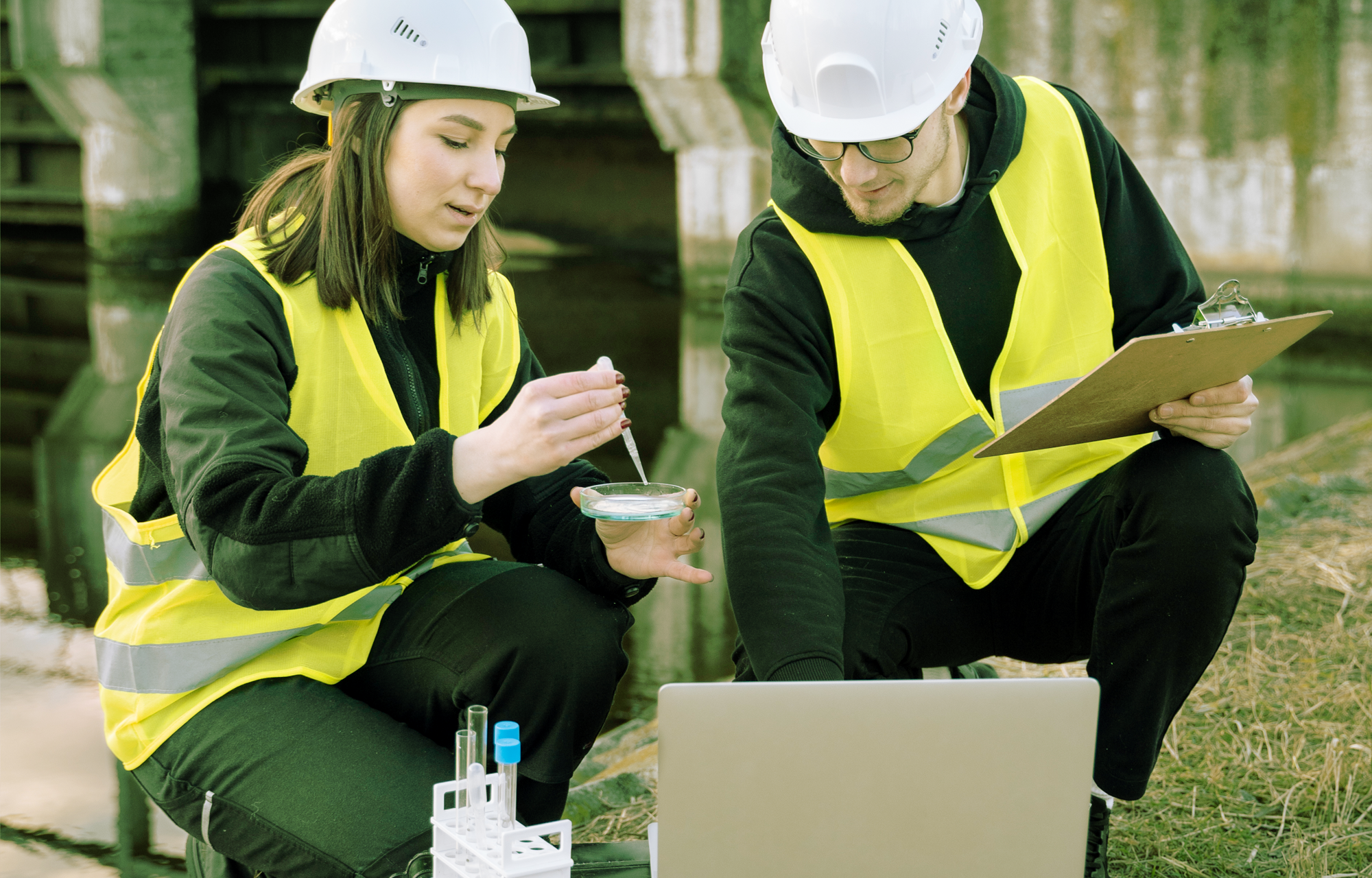 FreePik Water 2000x1280px