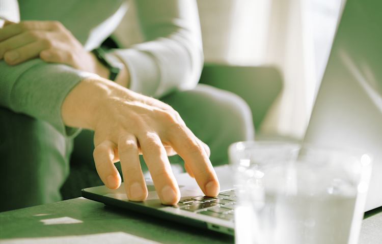 FreePik Terms 2000x1280px