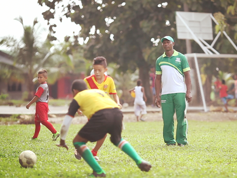 La paz también empieza por el fútbol