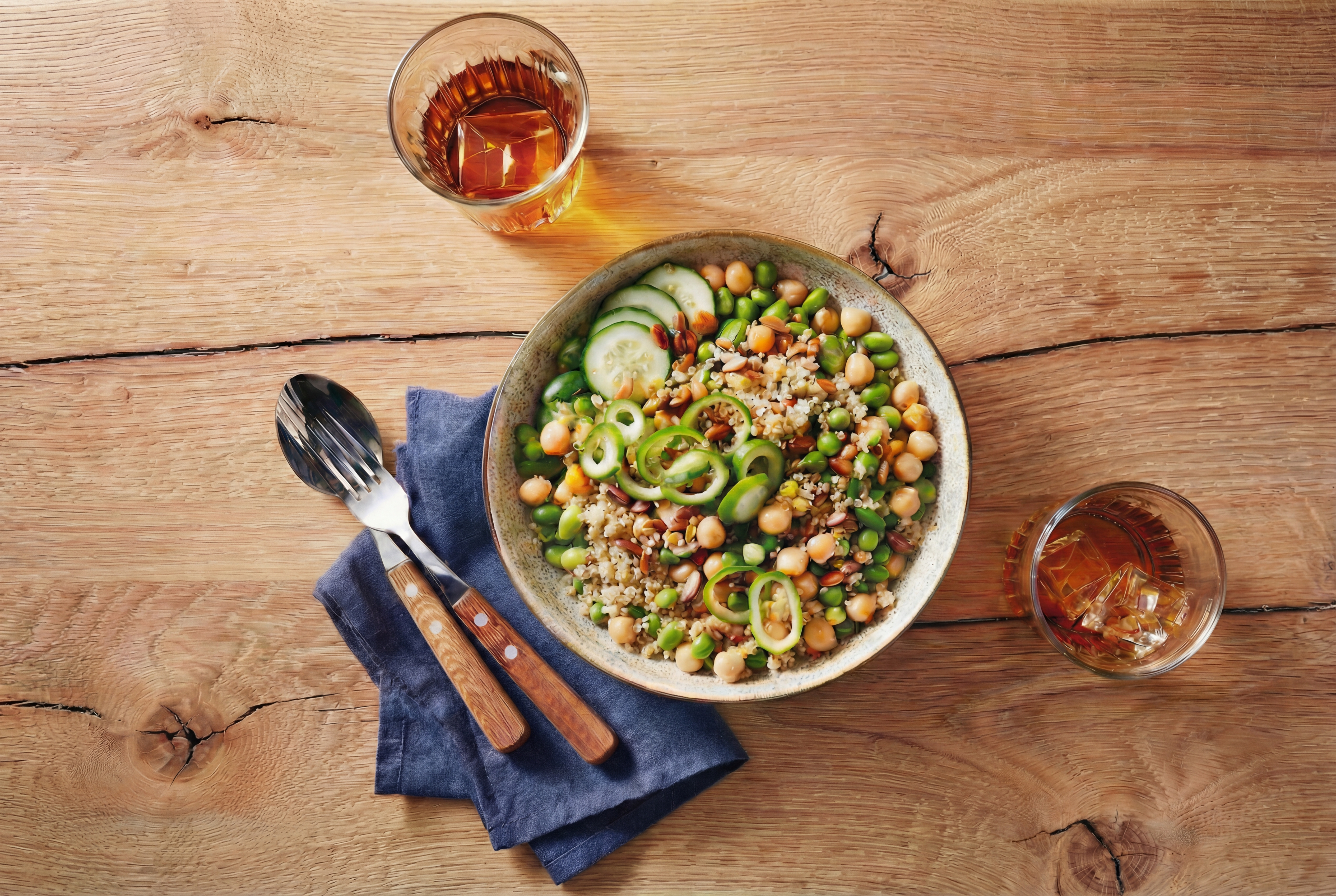 Vegan pokebowl met romige avocadodressing