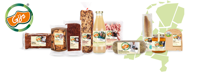Producten van het merk Gijs, waaronder vleeswaren en sap, uitgestald op een rij met herkenbare verpakkingen en logo.