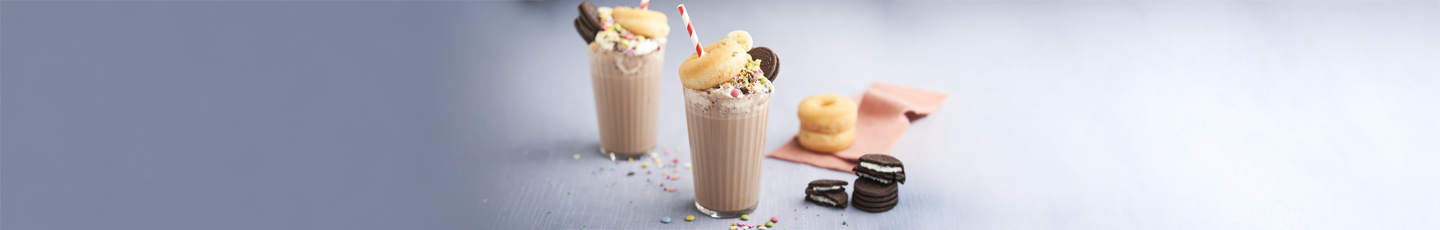 Koffierecept van koffie-chocolade freakshake.