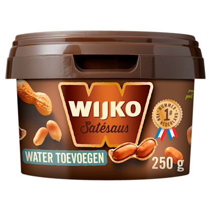 Satésaus geconcentreerd