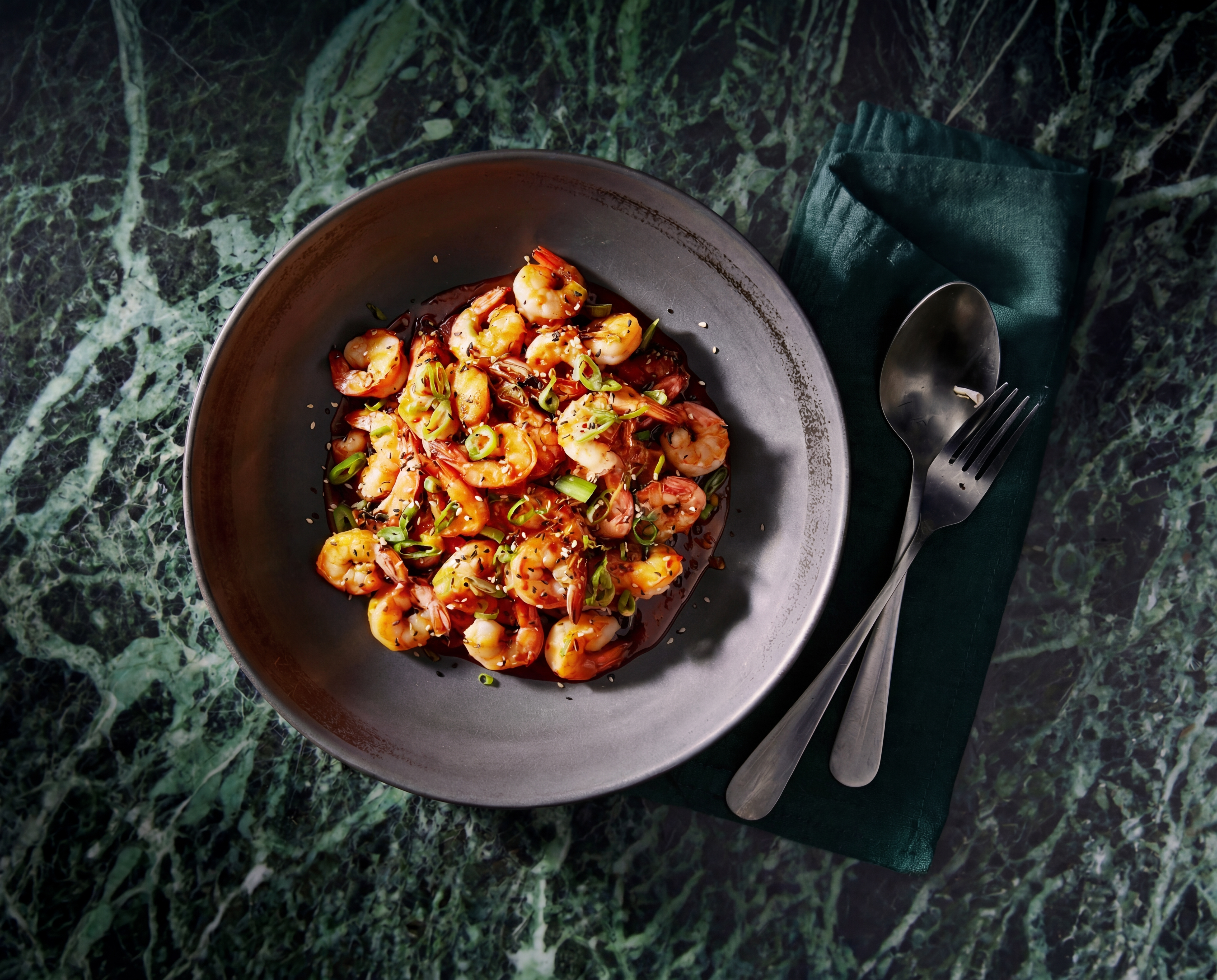 Knapperige chili-mayo garnalen uit de airfryer