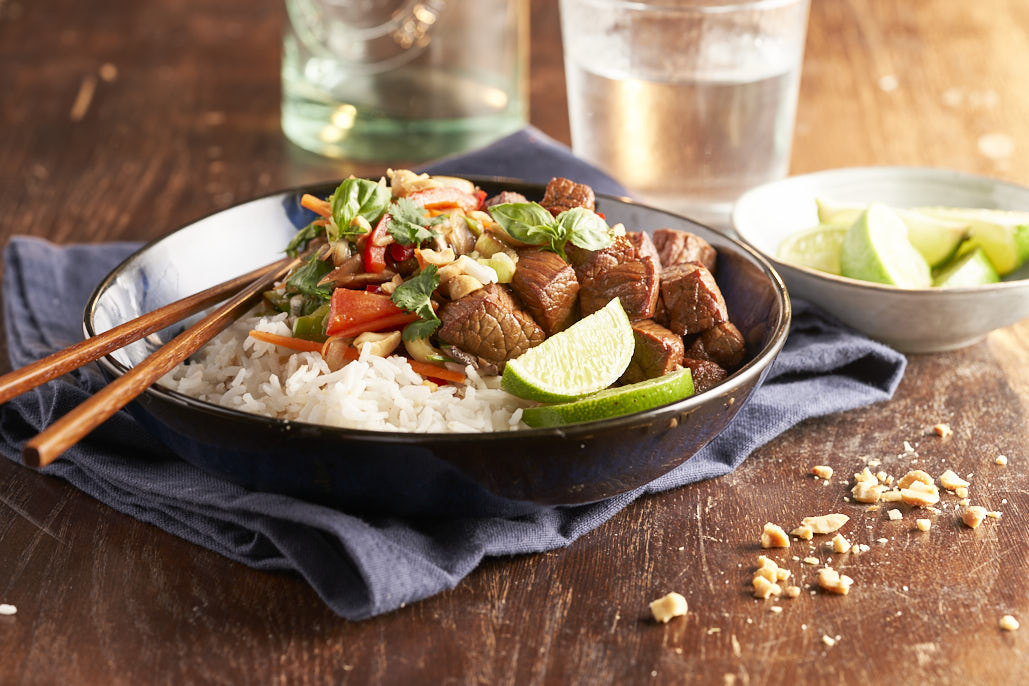 Aziatische biefstukbowl met rijst