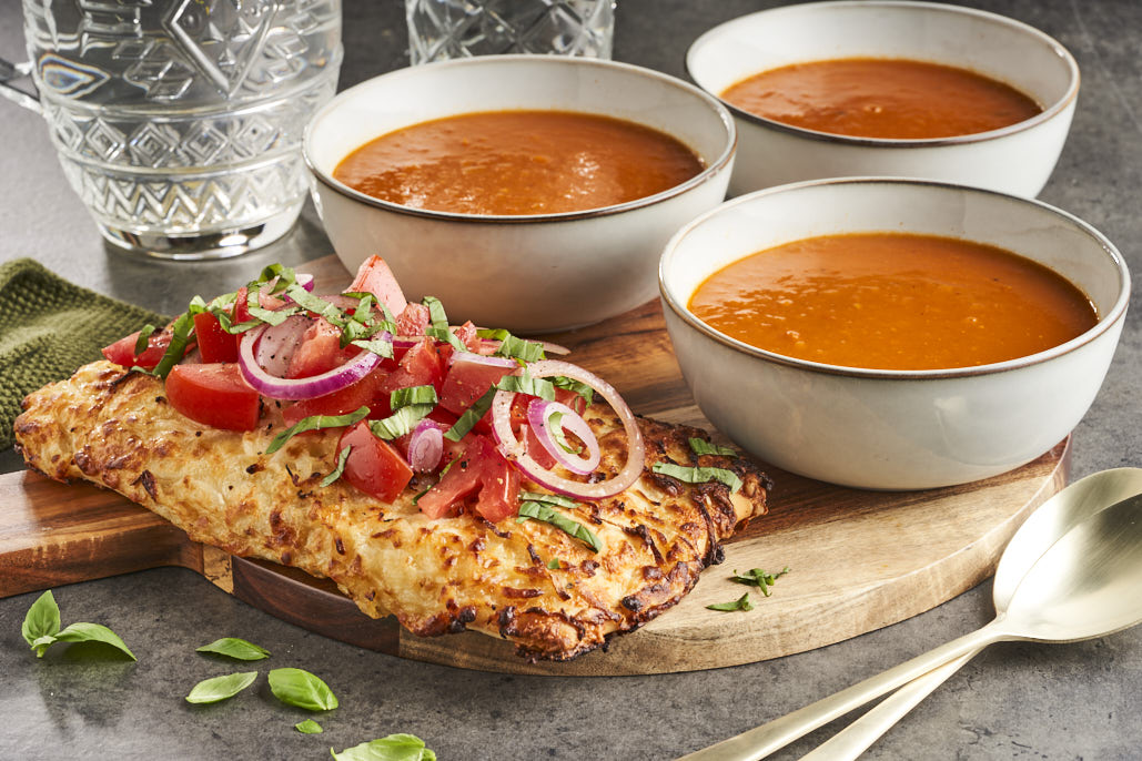 Italiaanse tomatensoep met kaas-uien bruschetta’s