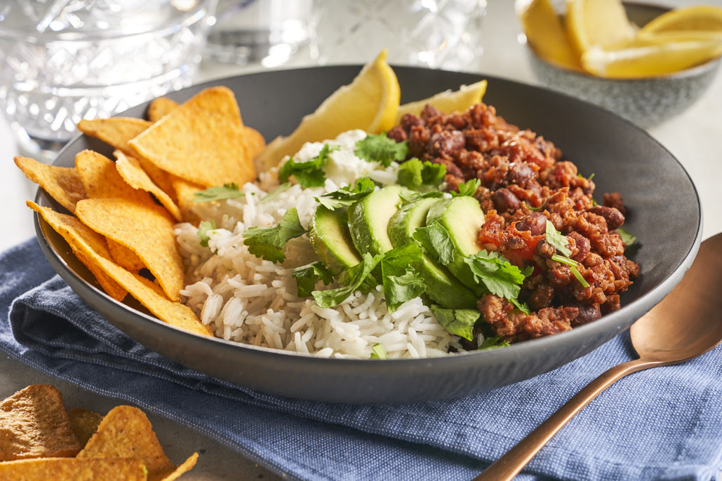 Chili sin carne schotel met krokante tortillachips