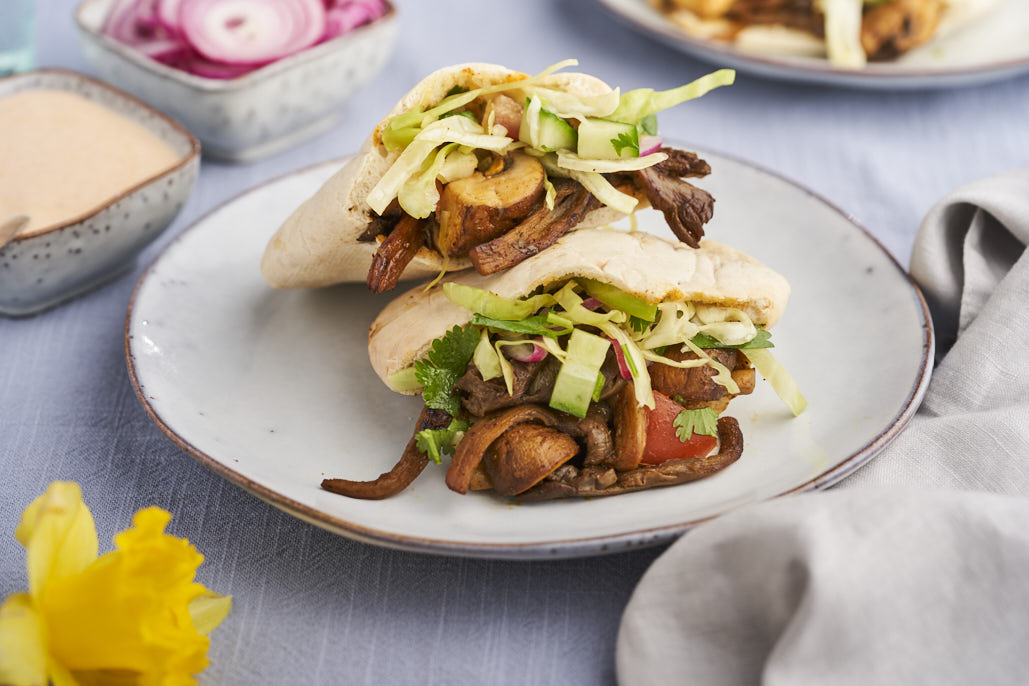 Paddenstoelenshoarma met pittige yoghurtsaus