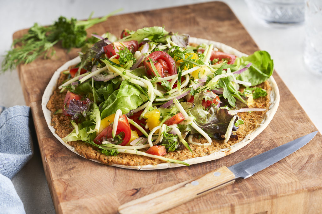 Turkse pizza’s met frisse tomatensalade