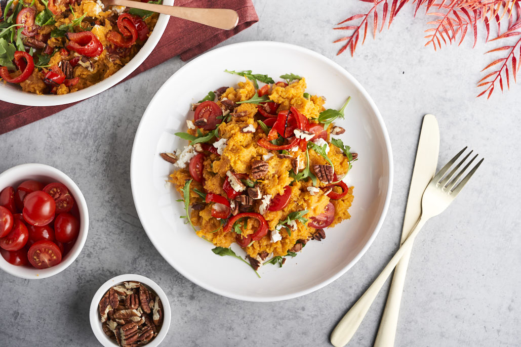 Zoete-aardappelstamppot met rucola en pecannoten