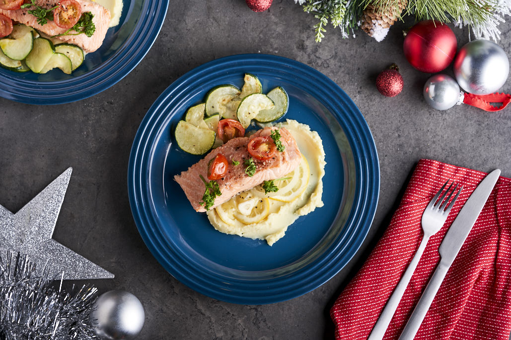 Zalm en papillotte met courgette, cherrytomaatjes en aardappelpuree