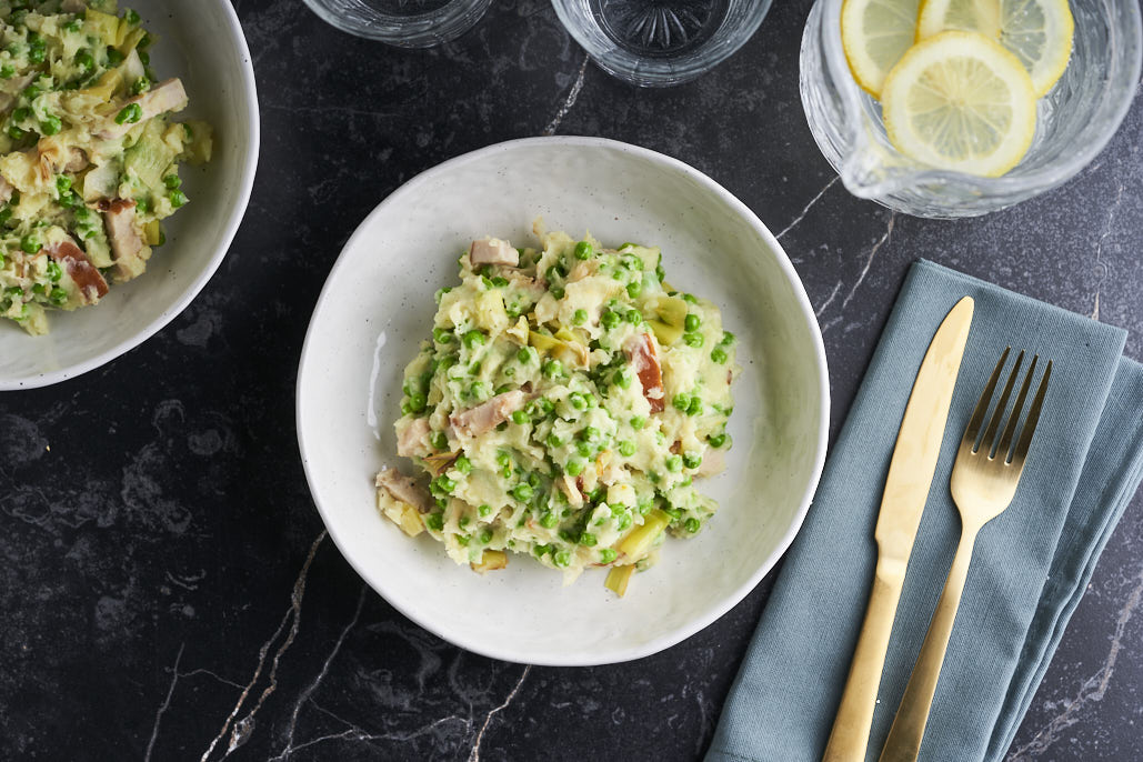 Doperwtenstamppot met gerookte kip