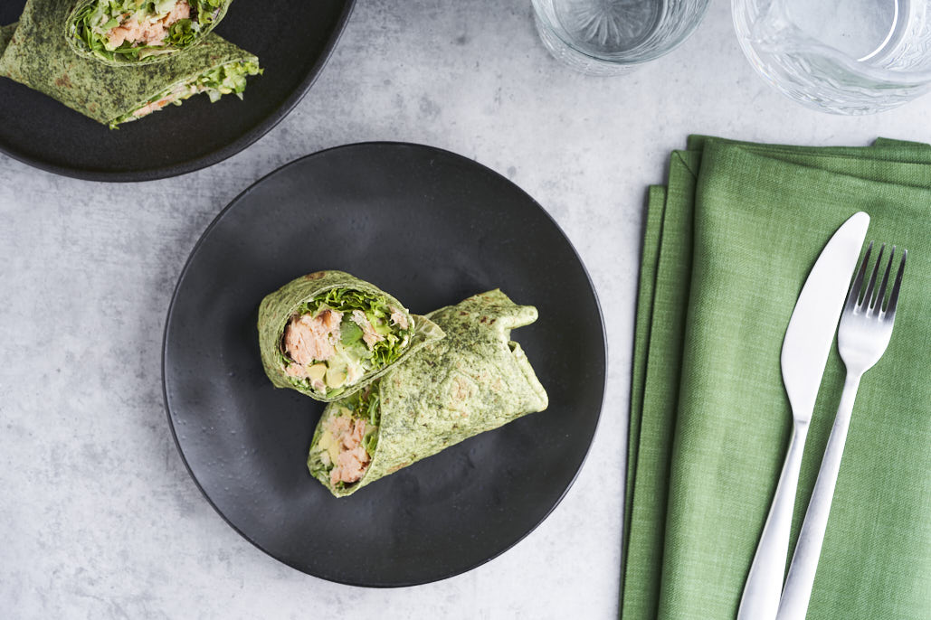 Zeewierwraps met zalm en avocado-limoensalsa