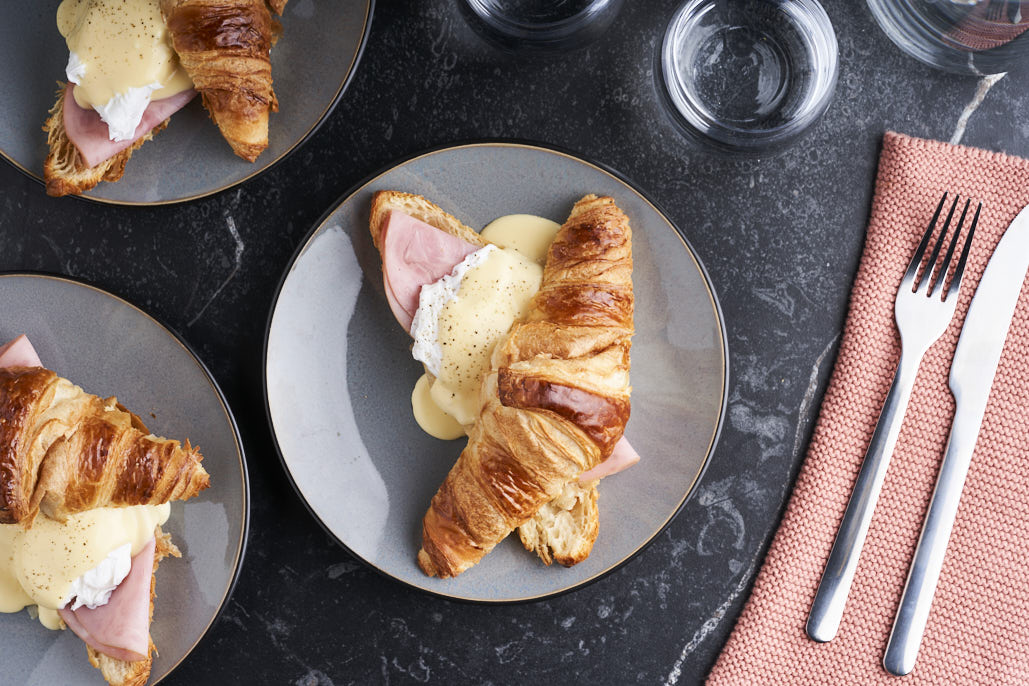 Eggs benedict croissants