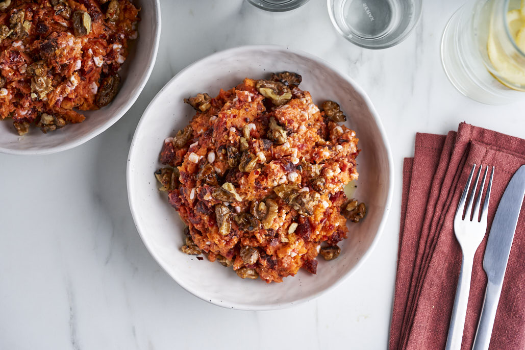 Zoete-aardappelstamppot met biet en cottage cheese 