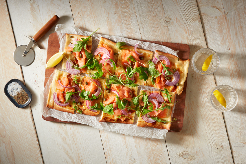 Flammkuchen met gerookte zalm