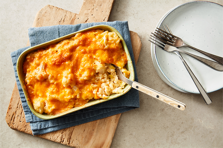Mac and cheese met bloemkool en gerookte zalm
