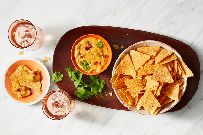Chorizo kaasdip met tortilla chips