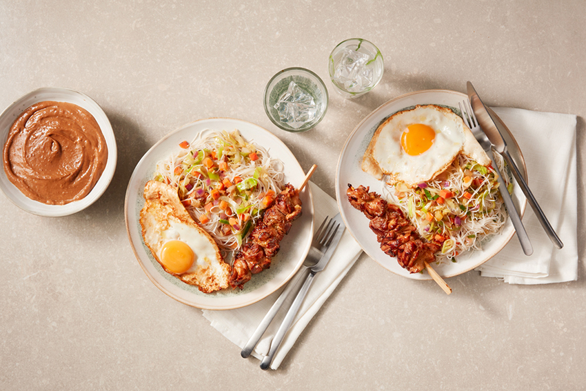 Mihoen goreng met kipsate