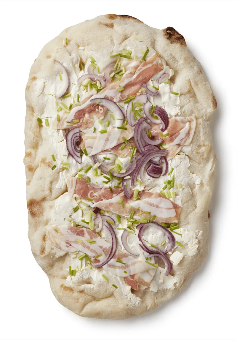 Uit de keuken van PLUS Pinsa spek en ui