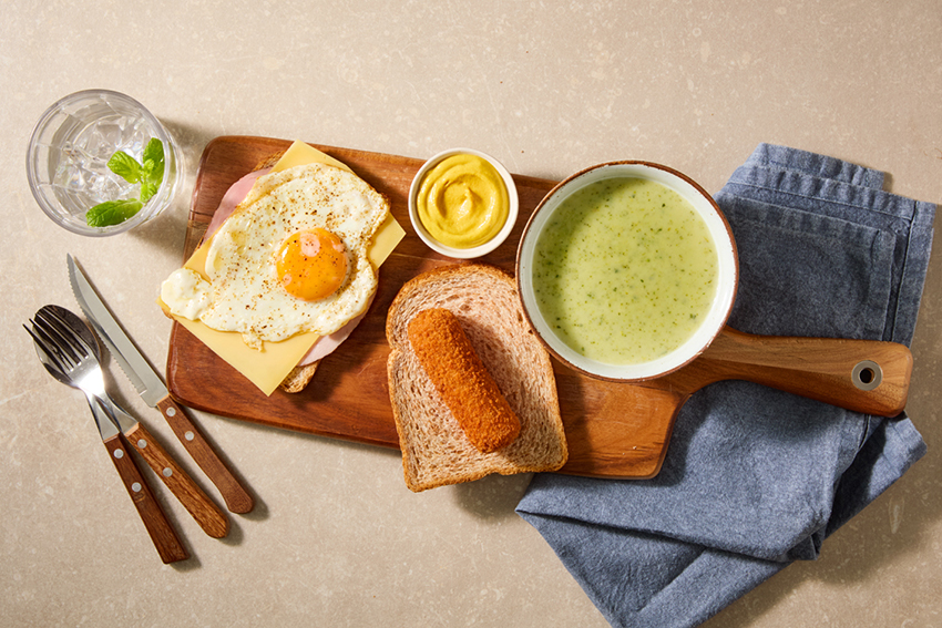 12-uurtje met broccoli courgette soep