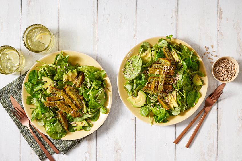 Salade met Spinazie kaasburger