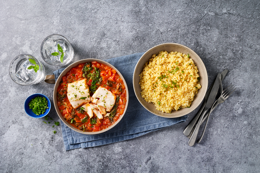 Bulgur met tomatensaus en kabeljauw