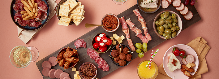 Het borrelassortiment voor Sinterklaas van PLUS.