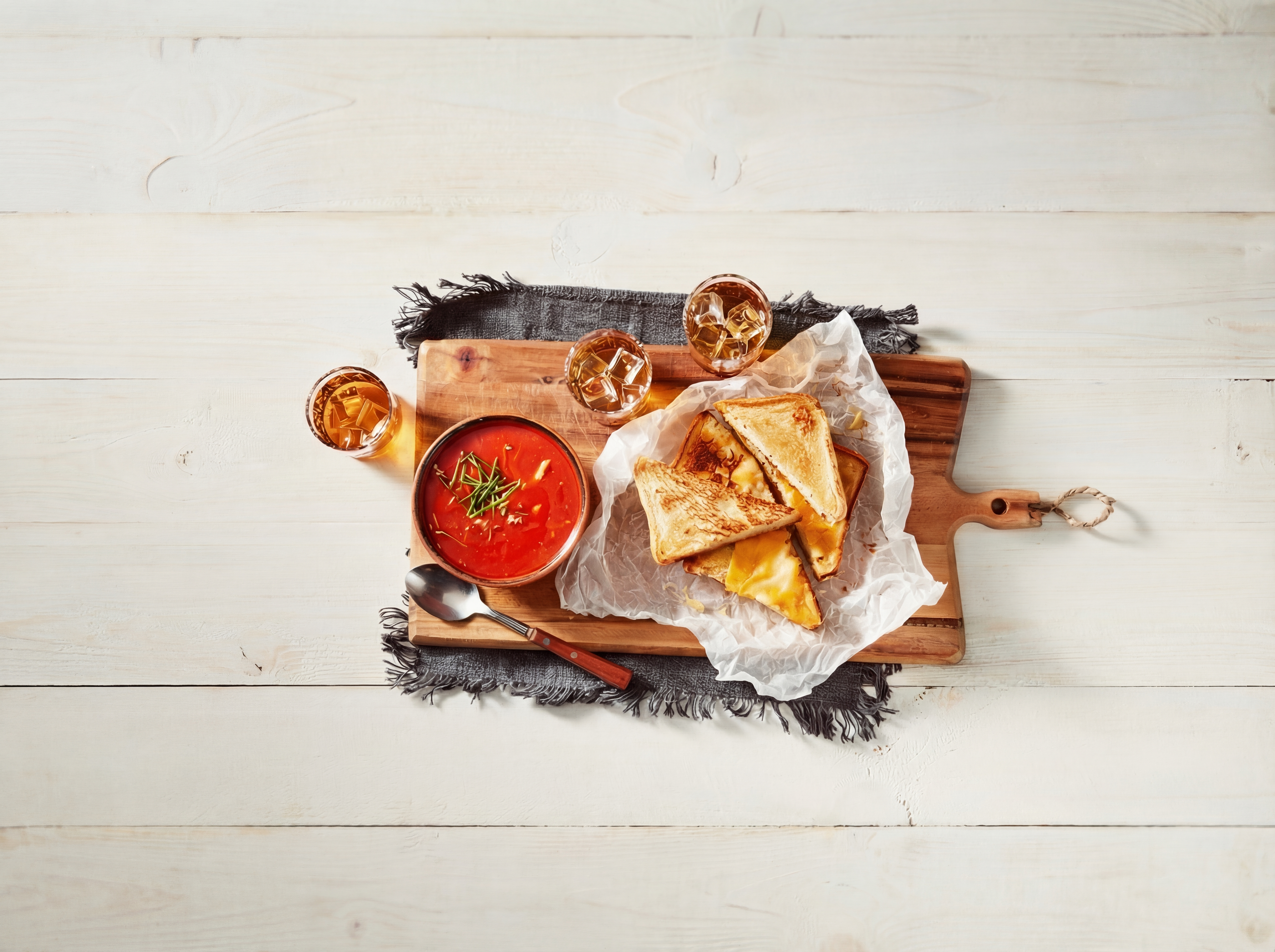Tosti dippers met romige tomatensoep