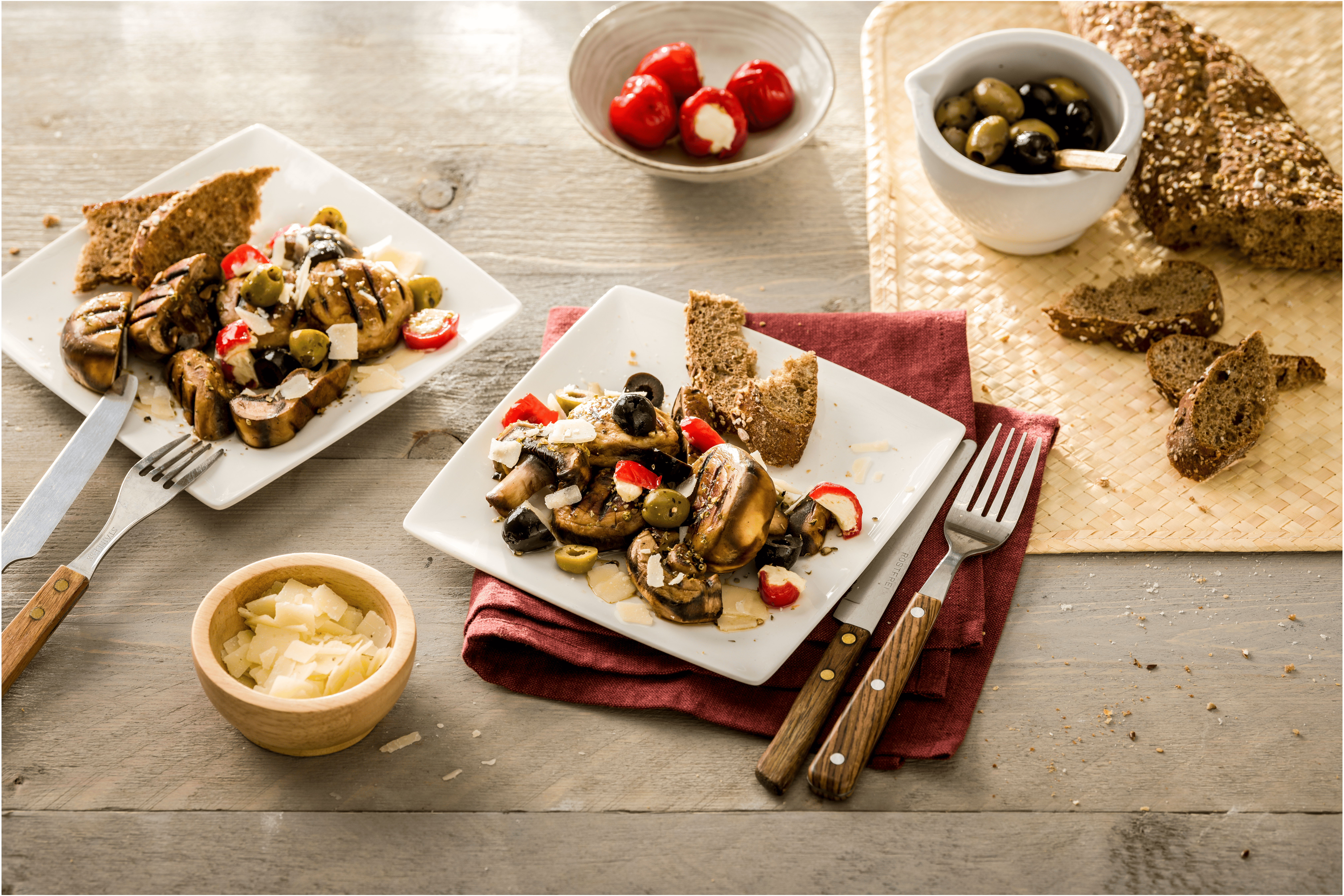 Gegrilde champignon antipasto salade